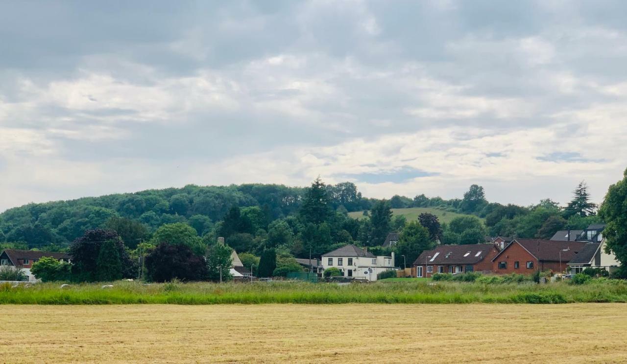 Milton Hotel Llanwern Village Newport (Gwent)