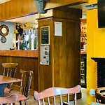 Milton Hotel Llanwern Village