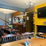 Milton Hotel Llanwern Village