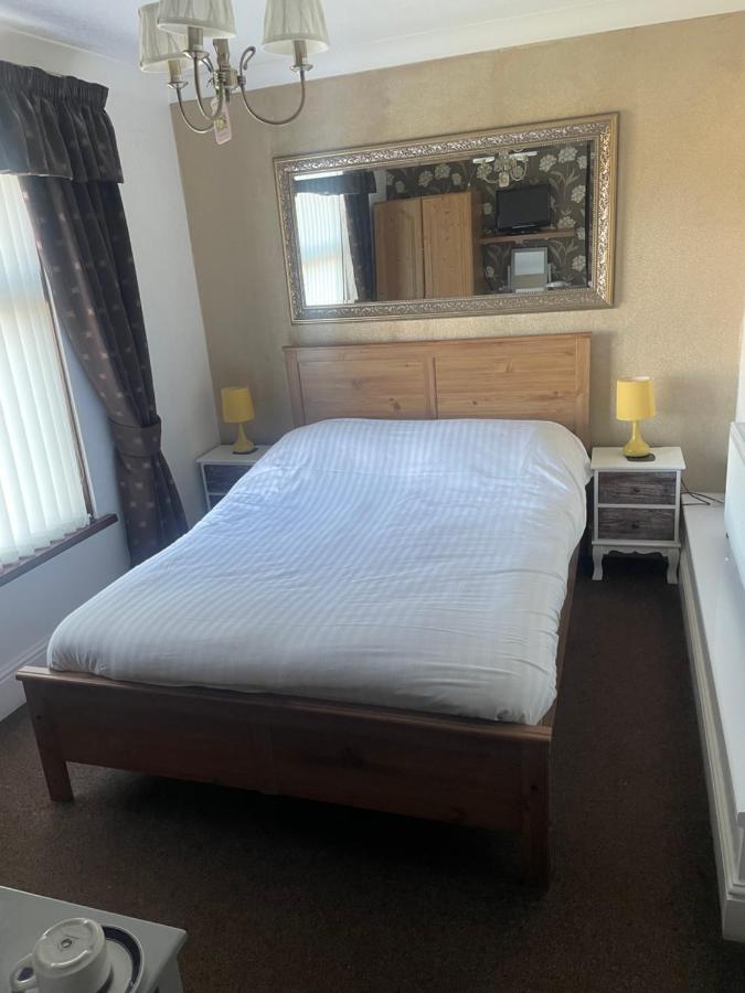 Milton Hotel Llanwern Village